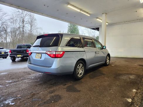 Used 2013 Honda Odyssey EX image 3