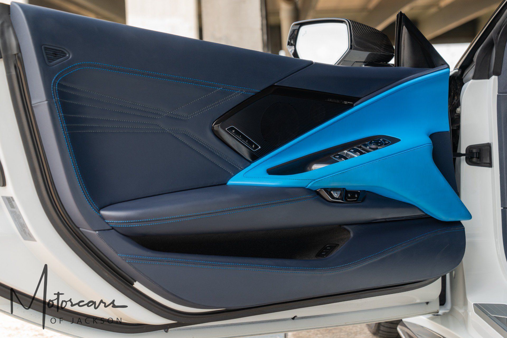 Used 2024 Chevrolet Corvette Z06 RWD image 32