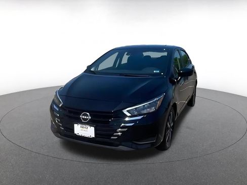 Used 2025 Nissan Versa SV FWD image 4
