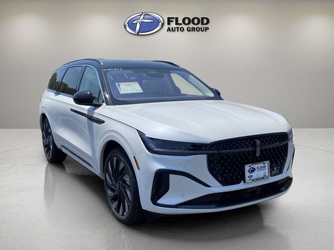 New 2025 Lincoln Nautilus Black Label w/ Jet Appearance Package image 1