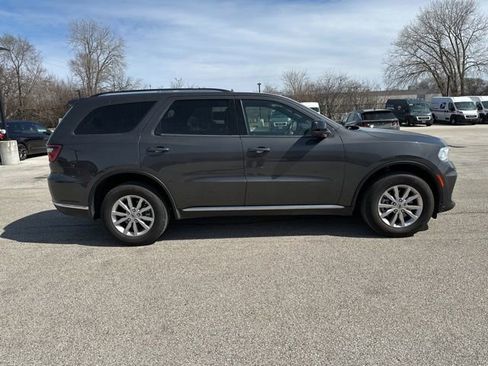 Used 2024 Dodge Durango SXT w/ 3rd Row Seating Group image 5