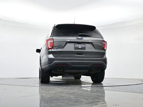 Used 2019 Ford Explorer XLT w/ Equipment Group 202A FWD image 40