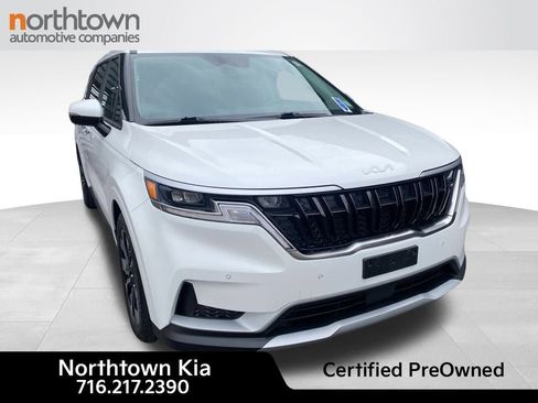 Certified 2023 Kia Carnival EX image 3