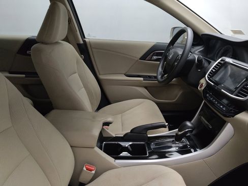 Used 2017 Honda Accord EX image 21