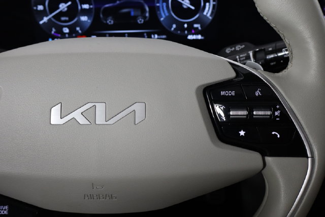 Certified 2023 Kia Niro Wave FWD image 10