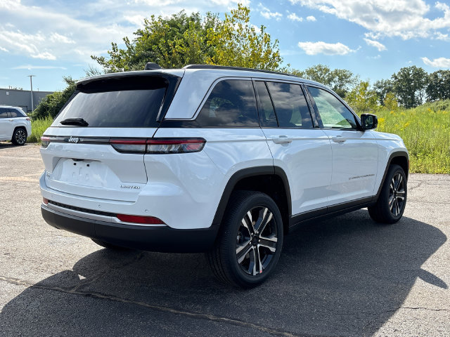 New 2027 Jeep Grand Cherokee Limited AWD/4WD image 2