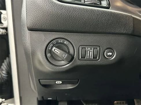 Used 2022 Dodge Challenger R/T w/ Blacktop Package image 19