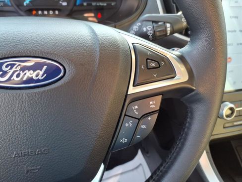 Used 2024 Ford Edge SEL w/ Convenience Package image 14