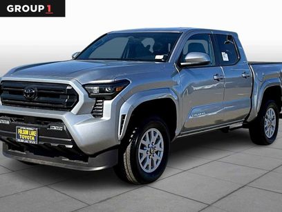 New 2025 Toyota Tacoma SR5