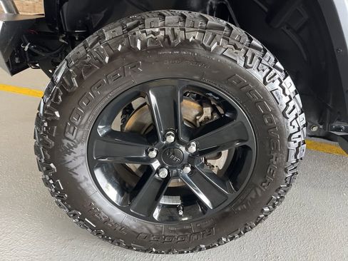 Used 2022 Jeep Wrangler Unlimited Sport image 5