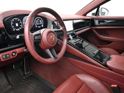 Used 2025 Porsche Panamera 4 AWD/4WD image 4