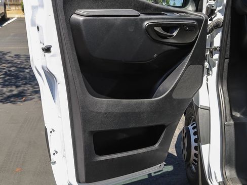 Used 2024 Mercedes-Benz Sprinter 3500 image 19