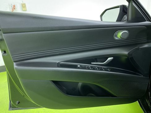 Used 2024 Hyundai Elantra SEL w/ Convenience Package image 15