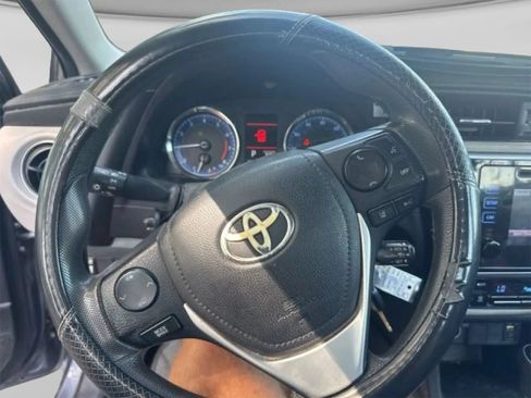 Used 2017 Toyota Corolla LE FWD image 4