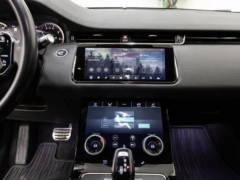 Used 2020 Land Rover Range Rover Evoque R-Dynamic S image 18