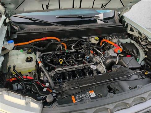 Used 2023 Ford Maverick XLT image 24