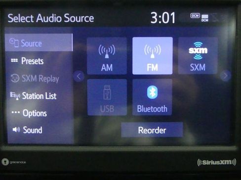 Used 2022 Toyota RAV4 XLE image 11