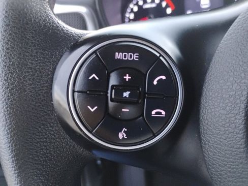 Used 2020 Kia Soul LX image 18