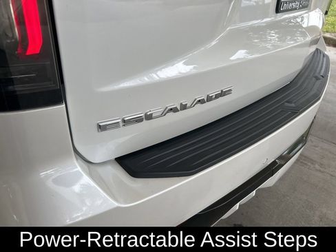 Used 2024 Cadillac Escalade V AWD/4WD image 24