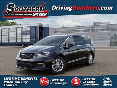 New 2026 Chrysler Pacifica Select