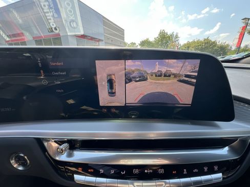 Used 2024 Cadillac Lyriq Sport AWD/4WD image 19