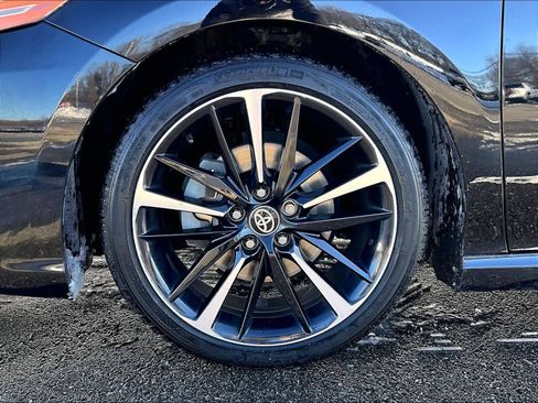 Used 2020 Toyota Camry XSE image 7