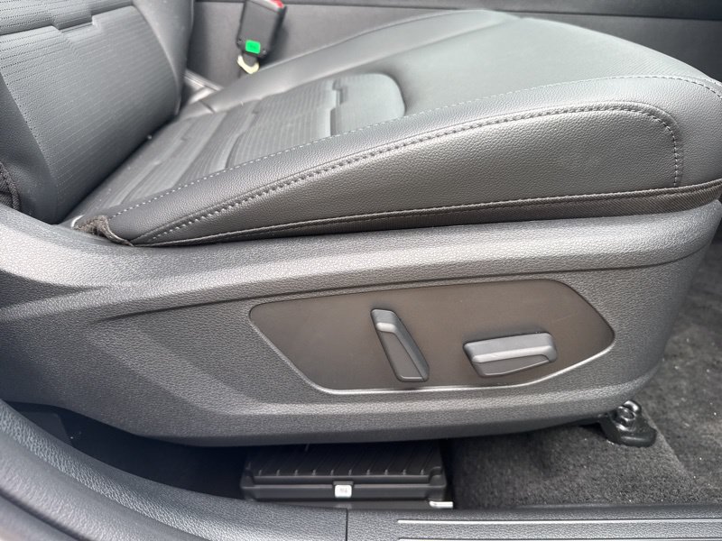 New 2026 Kia Sportage SX FWD image 17
