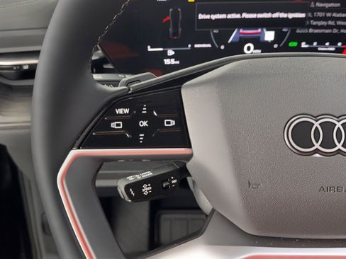 Used 2025 Audi Q5 Premium w/ Convenience Package image 21