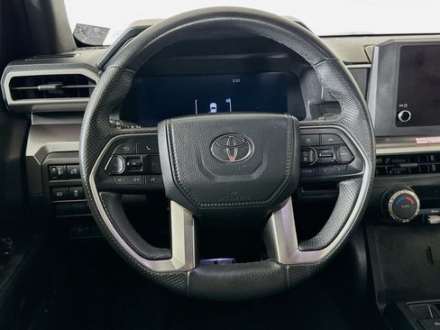 Used 2025 Toyota Tacoma TRD Sport RWD image 18
