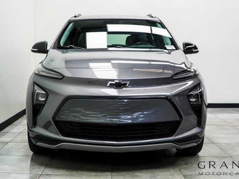 Used 2023 Chevrolet Bolt EUV LT image 3