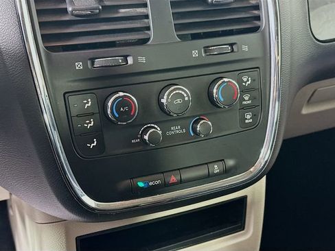Used 2014 Dodge Grand Caravan SE w/ Quick Order Package 29E SE image 15