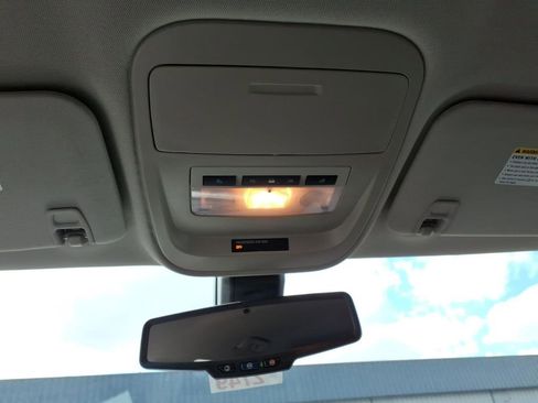 Used 2018 GMC Canyon SLE w/ SLE Convenience Package image 21