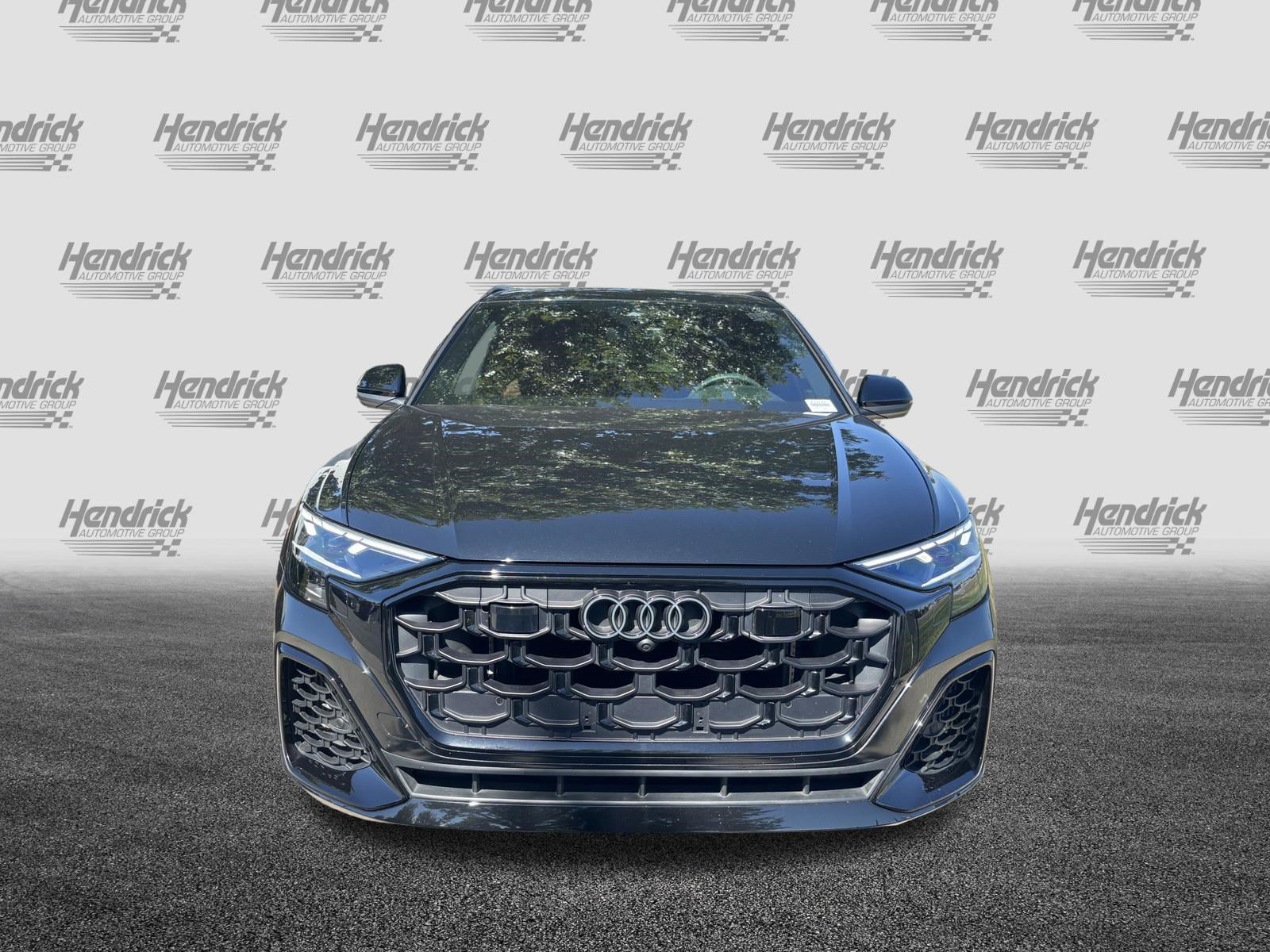 Used 2025 Audi SQ8 Premium Plus AWD/4WD image 3