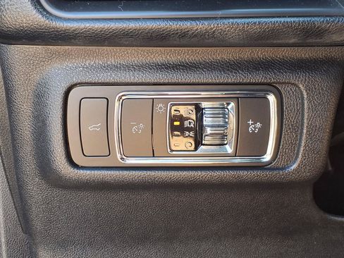 Used 2021 Lincoln Corsair AWD w/ Equipment Group 101A image 15