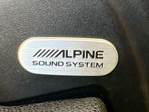 Used 2019 Chrysler 300 S w/ S Model Appearance Package image 17