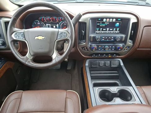 Used 2018 Chevrolet Silverado 1500 High Country image 27