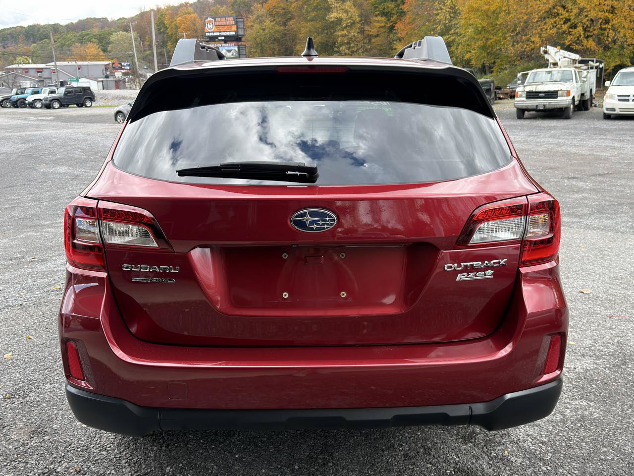 Used 2016 Subaru Outback 2.5i Limited AWD/4WD image 6