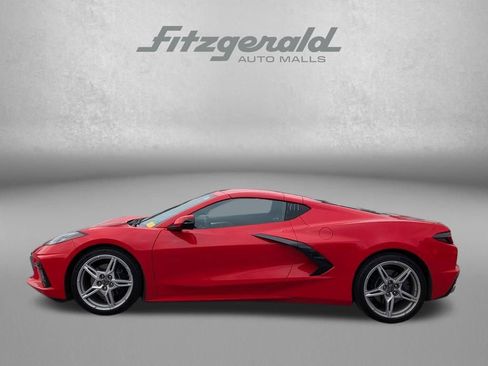 Used 2025 Chevrolet Corvette Stingray image 3