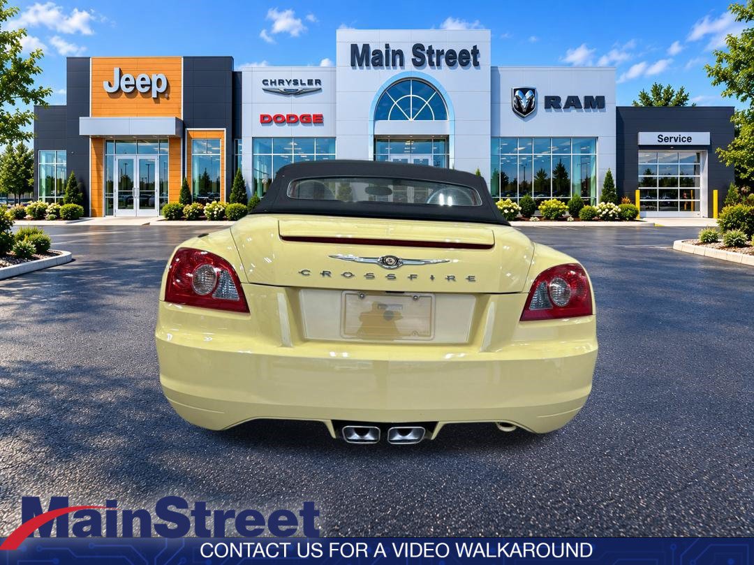 Used 2005 Chrysler Crossfire Limited RWD image 4