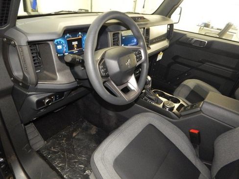 New 2025 Ford Bronco 4-Door image 14