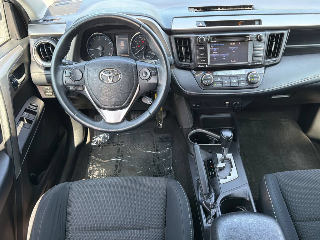 Used 2016 Toyota RAV4 XLE AWD/4WD image 25