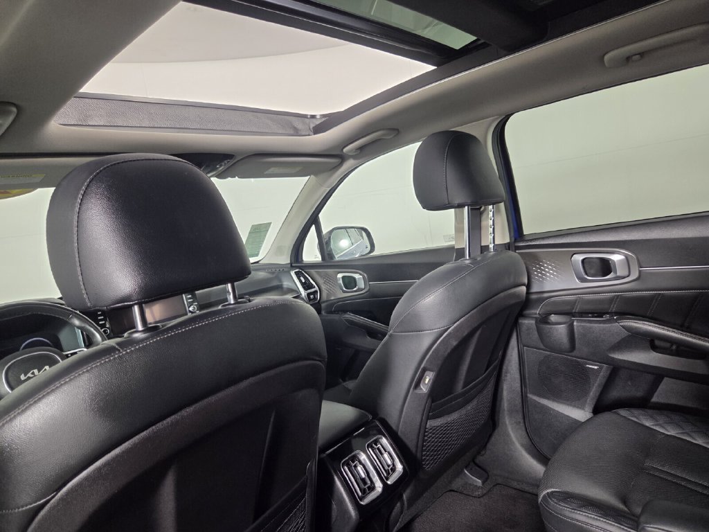 Used 2022 Kia Sorento SX FWD image 46