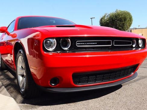 Used 2023 Dodge Challenger SXT image 18