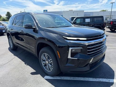 New 2026 Chevrolet Traverse LT w/ Driver Confidence Package FWD image 1