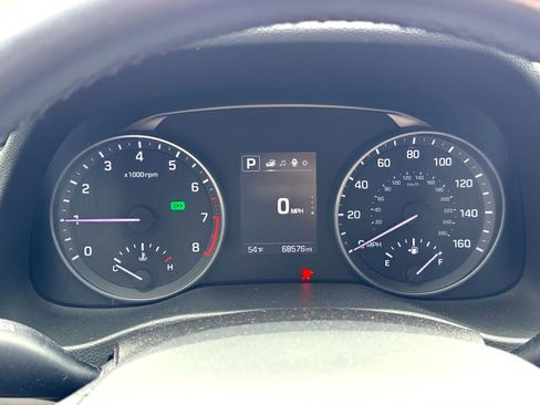 Used 2017 Hyundai Elantra SE w/ SE A/T Tech Package 03 image 25