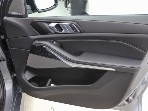 New 2026 BMW X5 xDrive40i w/ M Sport Package image 27