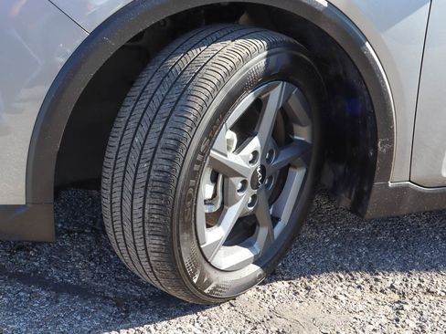 Used 2025 Kia K4 FWD image 17