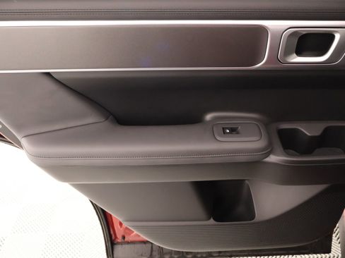 Used 2025 Hyundai Santa Fe SEL image 17