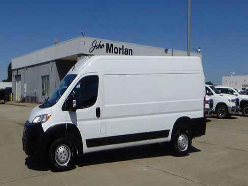 Used 2026 RAM ProMaster 2500 w/ Convenience Group FWD image 1