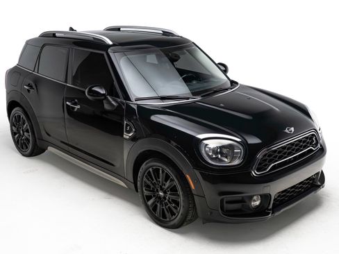 Used 2018 MINI Cooper Countryman S FWD image 6